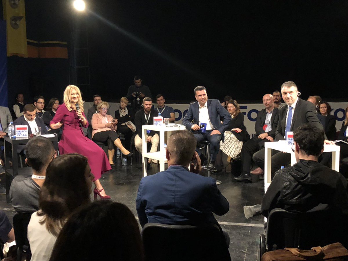 CDRSEE's tweet photo. CDRSEE in another dynamic presence at #CivilSocietyForum in #Skopje organized by #FESSkopje and @Balkan_Fund. ED @KovacZvezdana moderates a compelling discussion between @Zoran_Zaev and Ioannis Armakolas on the unifying and dividing forces between the #WesternBalkans and Europe. https://t.co/kWItgneN5Y