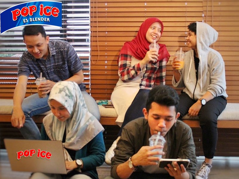 Kamu pasti ngerasain kalau lagi kerja kelompok yang kerja cuma 1 atau 2 orang aja, sisanya ngobrol dan malah asyik main game. Hayo ngaku kamu termasuk yangf mana?