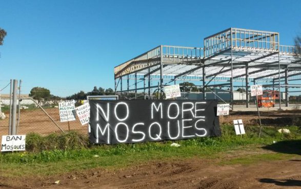 Aussie_Pride_'s tweet photo. #TRUEBLUEBLOKE 
#STOPMOSQUES https://t.co/hi7YlPmRcb
