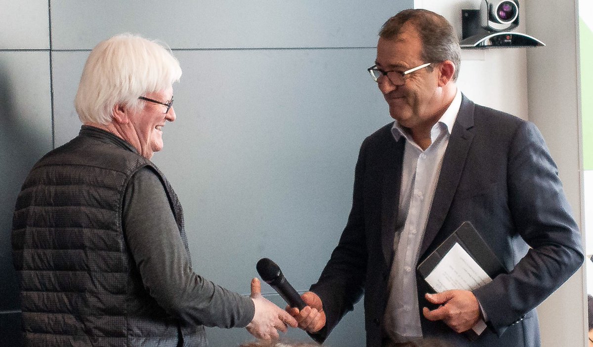 SNCFNumerique's tweet photo. Le 574 St-Denis a le plaisir d’accueillir aujourd’hui l’un des pionniers en #TechBusiness : Glenn Edens, introduit et présenté par Benoît Tiers, Directeur général https://t.co/C8vUcZAhZv.  #Atelier574 https://t.co/rVVO4lh4e1