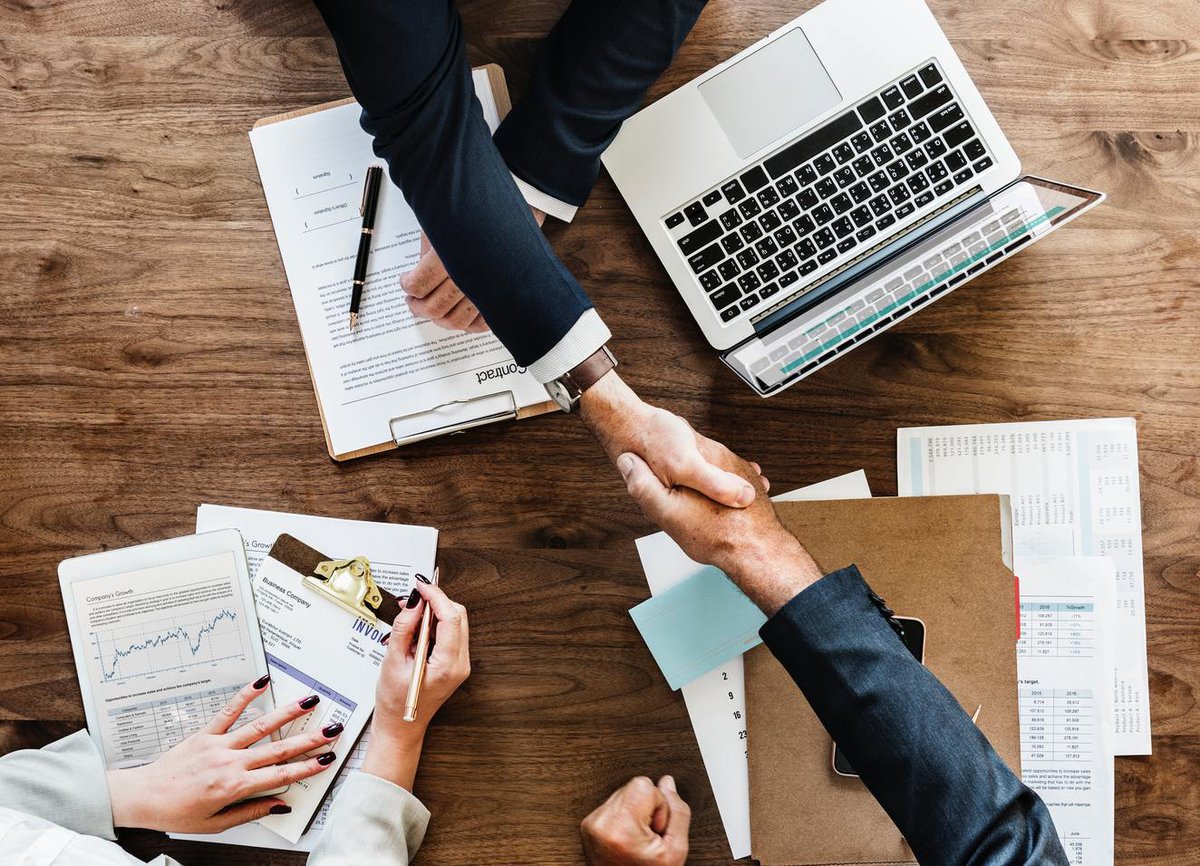 HeloiseBlain's tweet photo. Un #conflit ou des tensions dans votre entreprise ? Lorsque vous avez besoin de renouer le dialogue et de trouver une solution co-construite, la #médiation diminue les risques humains et financiers. 
Le nouvel article à destination des #professionnels https://t.co/X4FNYuqV9X https://t.co/M3XhDJmJmH