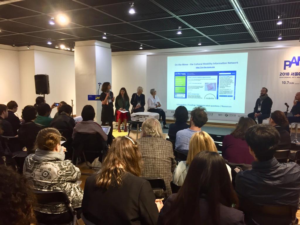 OnTheMoveOTM's tweet photo. How to build international networks? #pams2018
#diversity #knowledge #context #resources #geographies
with @circostrada @IETM @europeantheatre @dancehouses
@europe_creative @euinkorea @MonicaUrian @ARKOARKO @TheApro https://t.co/FTkiPgAiiN