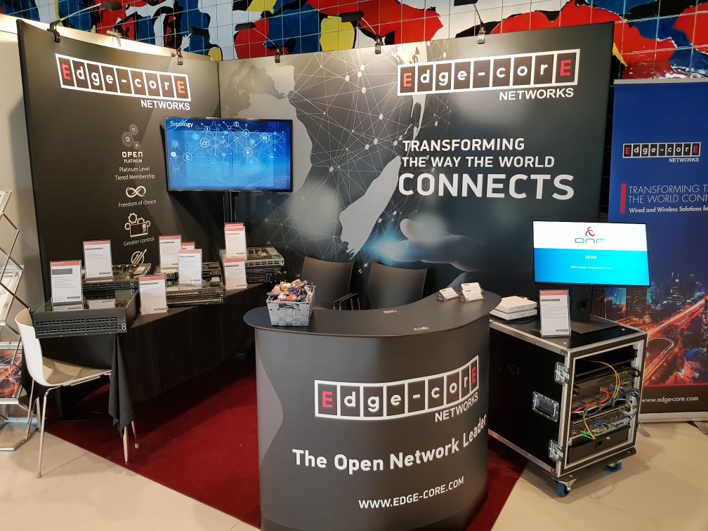 EdgecoreNetwork's tweet image. #Edgecore introduces #Disaggregated #PON OLTs at #SDN #NFV World Congress which enable service providers to deploy 10G PON / #GPON service with lower costs and greater control of SDN-managed #opennetwork infrastructures! Visit us at booth A3! @layer123live goo.gl/XrhDv7