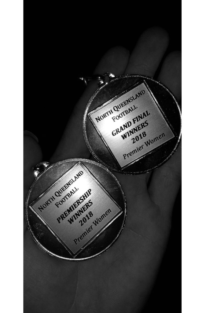tarrahjohnson's tweet photo. 2018 Premiership and Grand Final winners! 🐟⚽️🏆 #upthebrothers #yeahthegirls #womenspremierleague https://t.co/BdZdIof0Bn