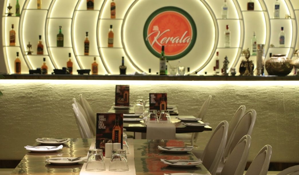 JustKerala4U's tweet photo. Big party spaces along with great food, straight out of God's own country!

Just Kerala |  022-3349173 
https://t.co/Law9YY7VUD

#partyTime #banquets #hotelSamraj #PartySpaces #ItsPartyTime #LetsMeet #MeetUp #JustKerala #Ambience #gettogether #AmazeTimes #PartySpaceandheri https://t.co/EiXpg0UzGI