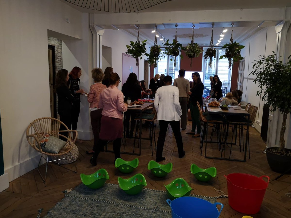 Babilou_fr's tweet image. [#PetitDejeunerBabilou] Au côté des familles, Babilou contribue à l'éducation des enfants, créateurs du monde demain. C'est ce qu'experimentent aujourd'hui 30 de nos clients en découvrant notre #MissionEducative.