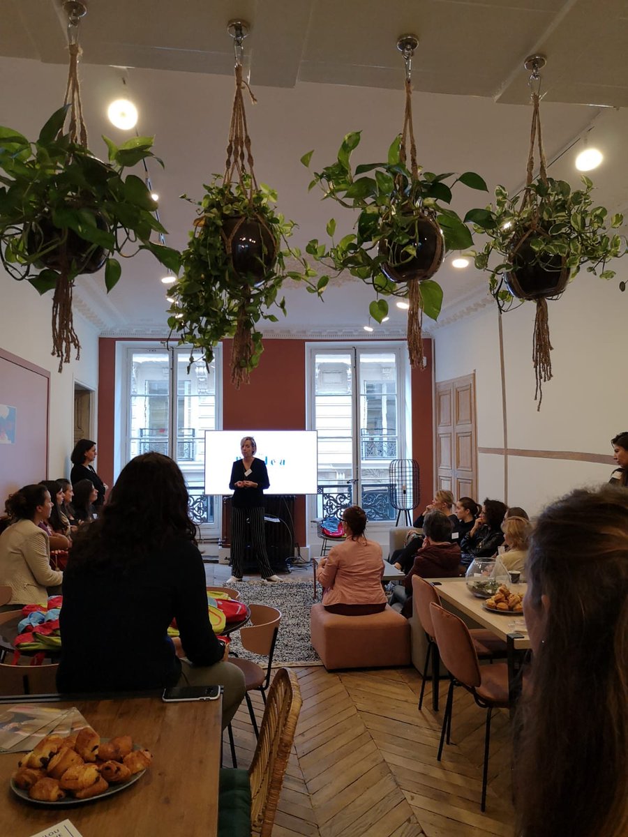 Babilou_fr's tweet image. [#PetitDejeunerBabilou] Au côté des familles, Babilou contribue à l'éducation des enfants, créateurs du monde demain. C'est ce qu'experimentent aujourd'hui 30 de nos clients en découvrant notre #MissionEducative.