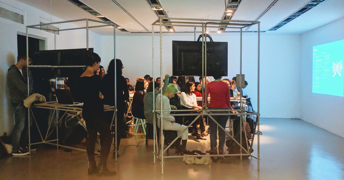 MuhitApp's tweet image. Atölyemiz harita tarihi sunumu ile başladı! #muhit #haritalama #cayimiic