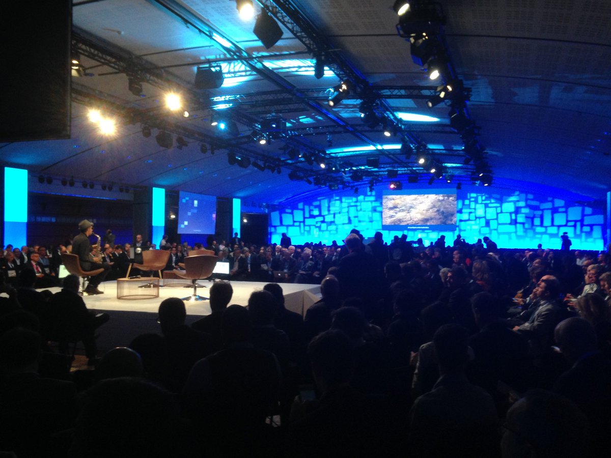 fayon's tweet photo. L'événement #thinkparis @IBM_France #think2018 #IA #blockchain #cloud #bigdata commence dans quelques minutes avec @andre_coisne @nsekkaki @HaigAlexander Beaucoup de monde, 5 000 inscrits https://t.co/2FJyy8ST3M