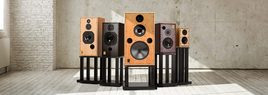 ListeningRoomCT's tweet photo. Harbeth Loudspeakers, The Launch - https://t.co/BzMH1Vqq2j https://t.co/hGoXO1TaC0