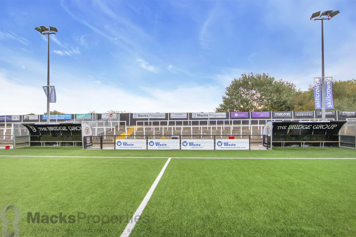 Proudly supporting the boys at 
<a href="/bromleyfc/">Bromley FC</a>
 this weekend for #NonLeagueDay. 2-1 with goals from Junior &amp; Omar is my predication! #Ravens #WeAreBromley #BeckBromFL. Signage designed &amp; printed by <a href="/bromleysigns/">Bromley Signs</a>