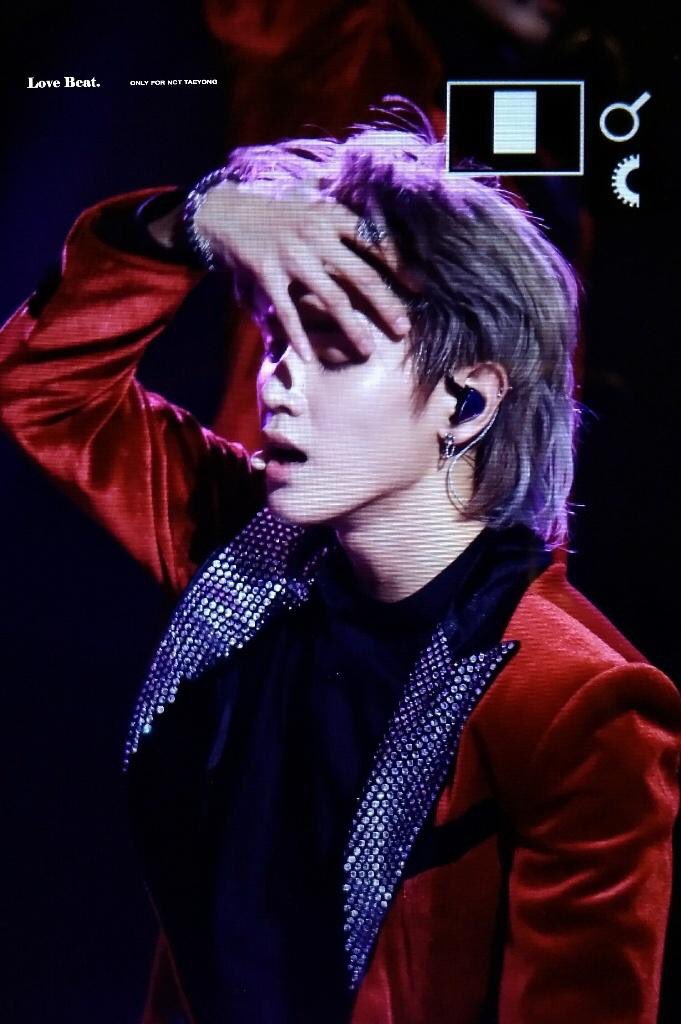 taeyongpictures's tweet photo. [PREVIEW] Jimmy Kimmel Live TV Broadcast
181008 - cr. love beat https://t.co/km2w4JNBXn