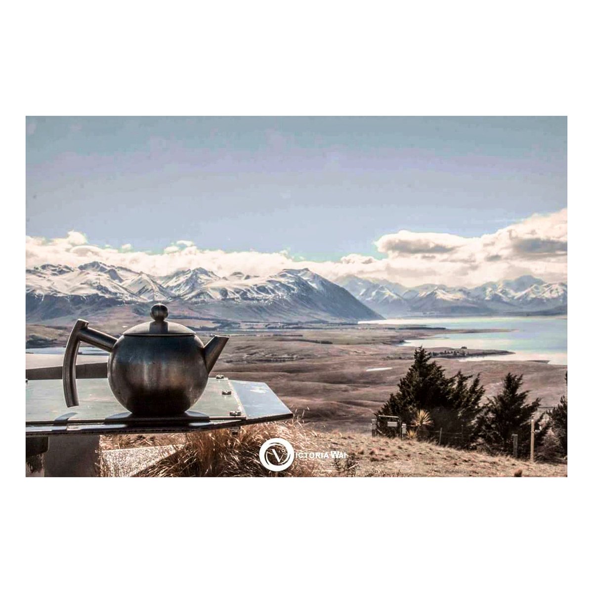 _victoriawai_'s tweet photo. Tea Tuesday. Mount John University Observatory. Lake Tekapo, New Zealand. August 2013.
.
.
#Tea #TeaTuesday #MountJohnUniversityObservatory #LakeTekapo #NewZealand #LanscapePhotography #Travel #TravelPhotography #Photography #Photographer #VictoriaWai #PixByVix #137Imaging https://t.co/av6Y0hdkk8