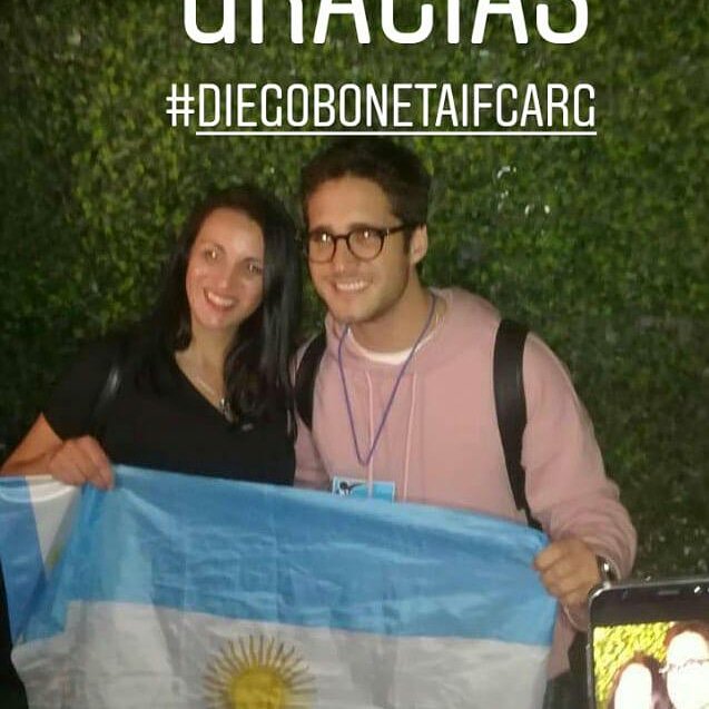 Primavera_Clau's tweet photo. Muchas gracias por tu calidez @DiegoBoneta Sos increíblemente atento y dulce  #Inolvidable #diegoboneta @diegobonetaifca @diegobonetaintf 😘😘😘 ¡Quedate a vivir acá!!! 😂 https://t.co/Yk5XP0N3yn