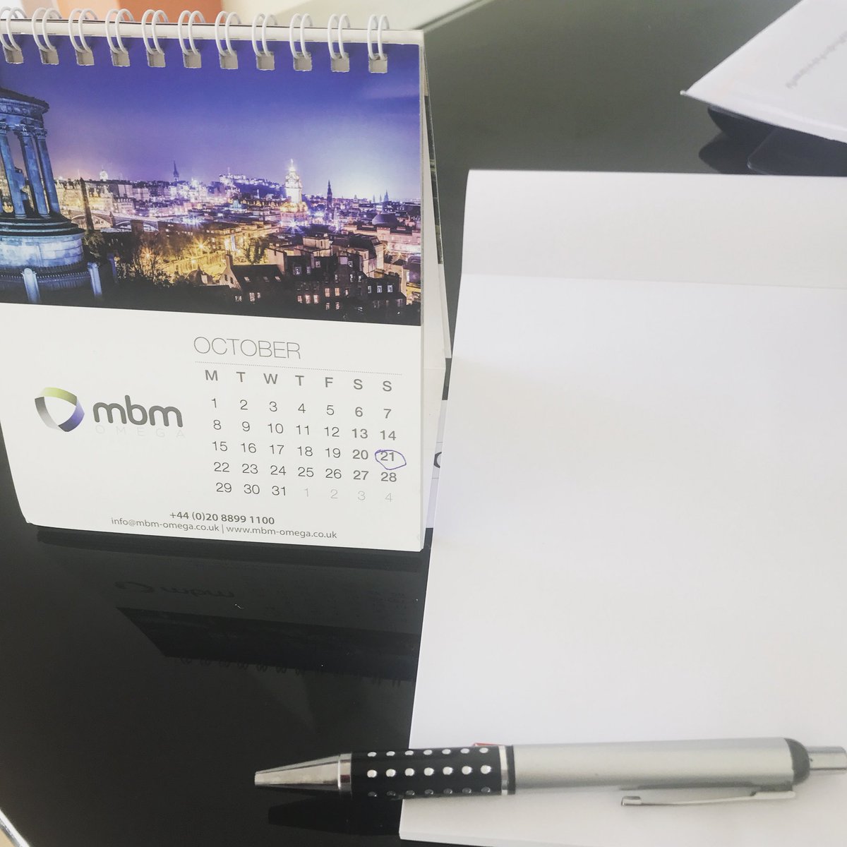 Compass_Move's tweet image. A new day, let’s put pen to paper, so we can continue to meet your property needs #property #cleaners #london