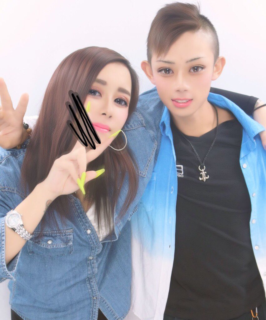 YS1007SM's tweet photo. 今日も仲良く過ごしたね
おっしゃーしごとがんばろぉーー！！ https://t.co/6EAATg6X3A