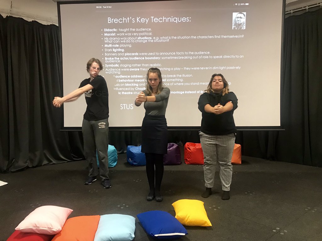 KewHouseDrama's tweet photo. #KewHouseY12 using #Brecht techniques to create didactic theatre #KewHouseCreativity #KewHouseSixthForm https://t.co/tCk70sK37F