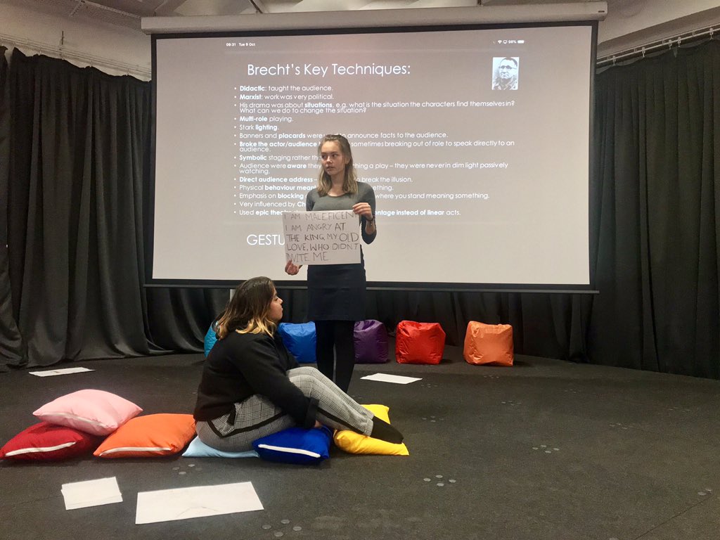 KewHouseDrama's tweet photo. #KewHouseY12 using #Brecht techniques to create didactic theatre #KewHouseCreativity #KewHouseSixthForm https://t.co/tCk70sK37F