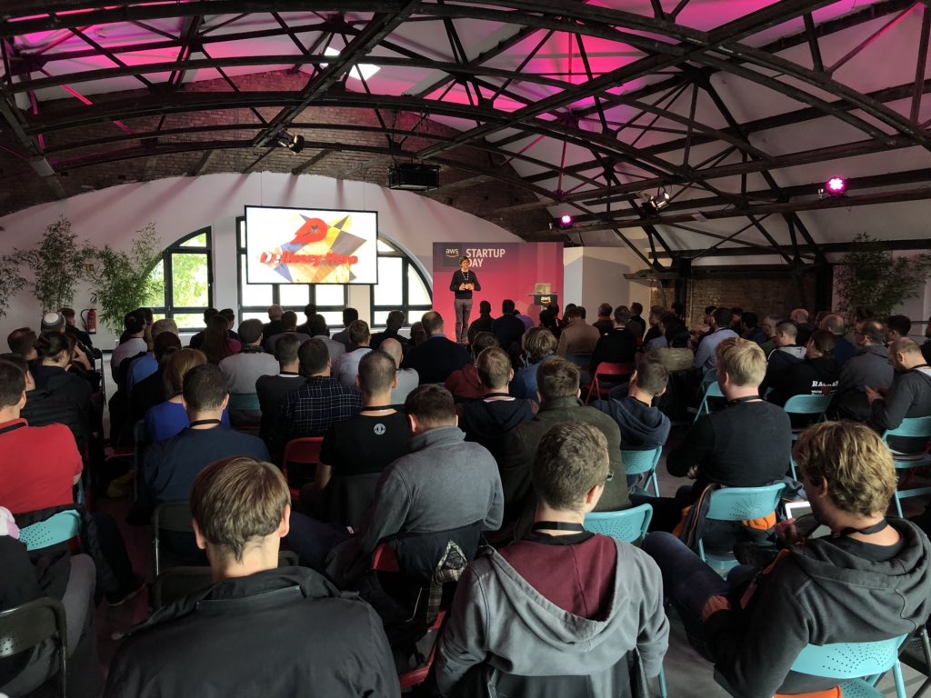 mkosut's tweet image. Christian, CTO of @deliveryherocom talking about how they scaled to a 17,000 person organization! Lessons learned building and scaling at #AWSStartupDay Berlin