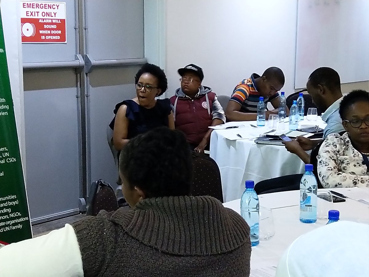 AMaveeee's tweet photo. @SAfAIDS "If we work with traditional leaders, we are working with permanent structures... permanent structures are important for sustainability of efforts to address stigma and discrimination." Ngoni Chibukire, the SAfAIDS Sub Regional Head, Southern Region, @Rouzeh #kpreach https://t.co/63xlGmyf46