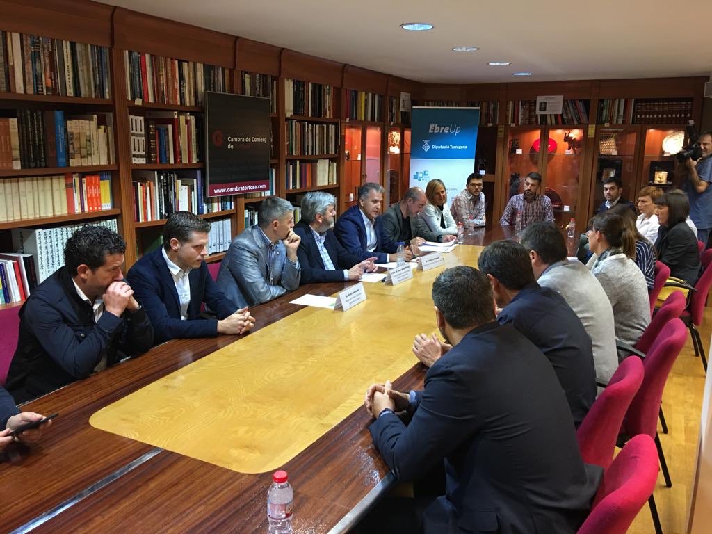 vivertortosa's tweet photo. Tancament de l’acceleradora #EbreUp avui des de la Cambra Comerç #Tortosa amb @URVempren i @Dipta_cat https://t.co/222w1MABlB