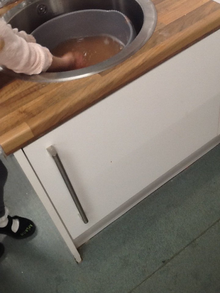 WilliamstonELC's tweet image. Taking forward from the conference freedom of clay with guidance and have slowly introduced this into nursery this week...... #everydayisalearningday #clay #differenttypes #earthy #increasingfinemotorskills