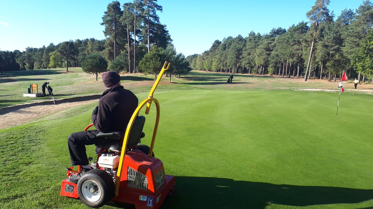 kevinglazier17's tweet photo. Day 2 of The Schools Championship. Greens having a roll this morning with fairways and semi rough having a trim @Pine_Ridge_GC @CrownGolf @74Brooker https://t.co/tbMzb8xh0u