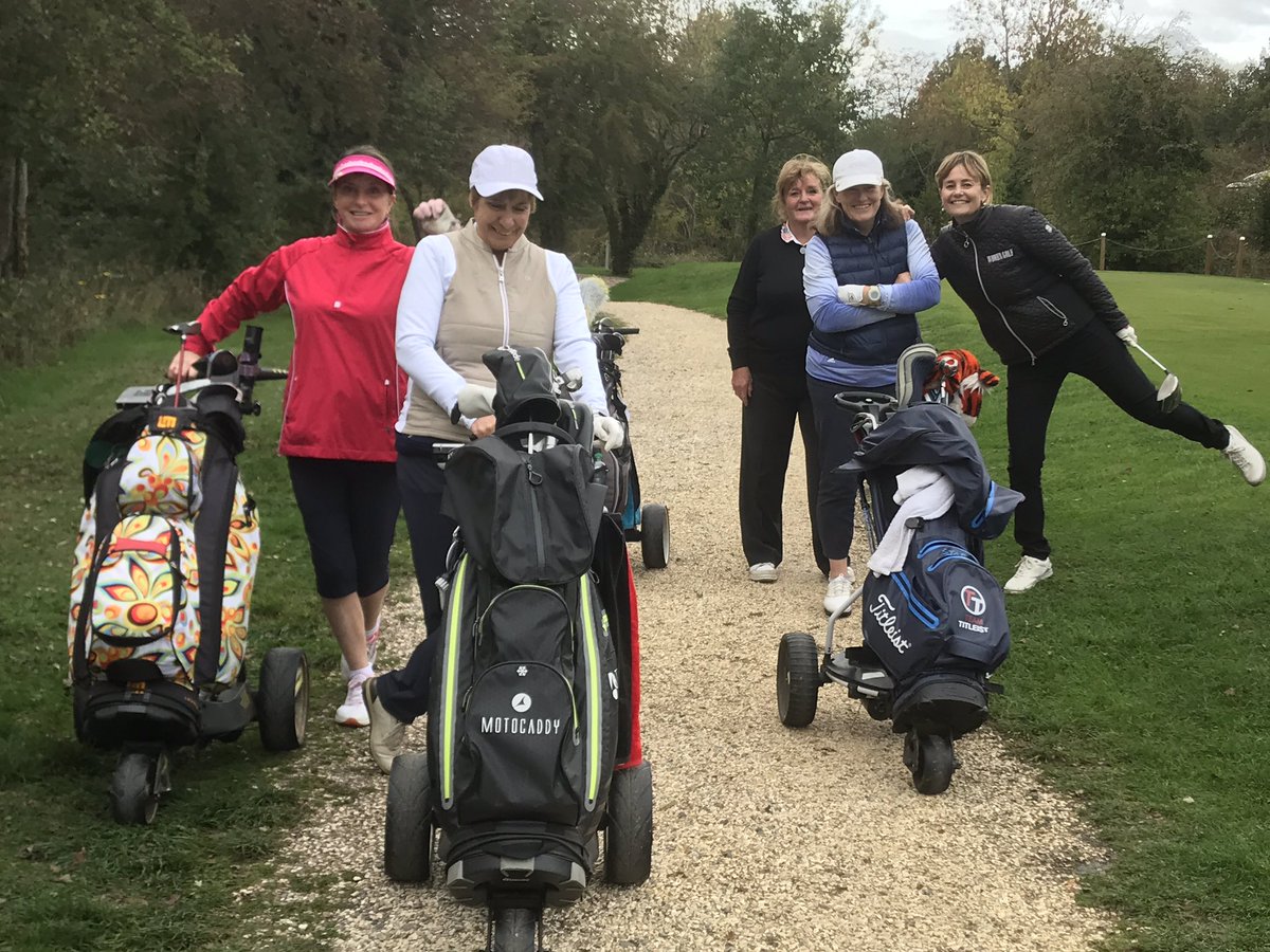 AlisonRoot1's tweet photo. Great day @LindrickGC yesterday for @WomenandGolfMag event. I tried to contribute to team scores on the 18th! #golf #fizzandfun ๐๏ธโโ๏ธโณ๏ธ๐ https://t.co/QgjCdeYZIV