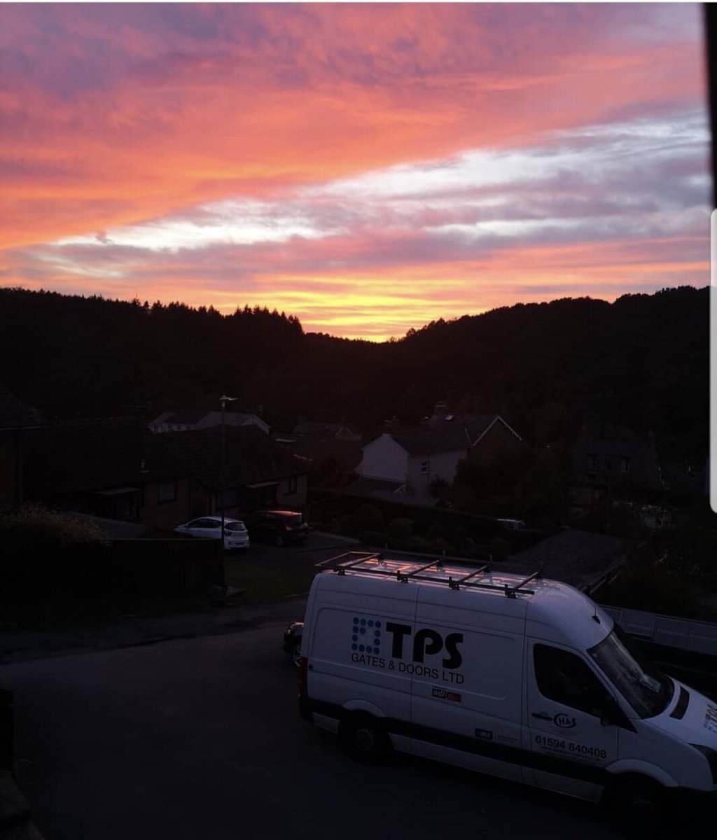 Autumn is officially here 🎃🍁🍂. Thanks for the picture Ry. You know what they say red sky and night .... #TPSIndustrial #autumncolours #sky