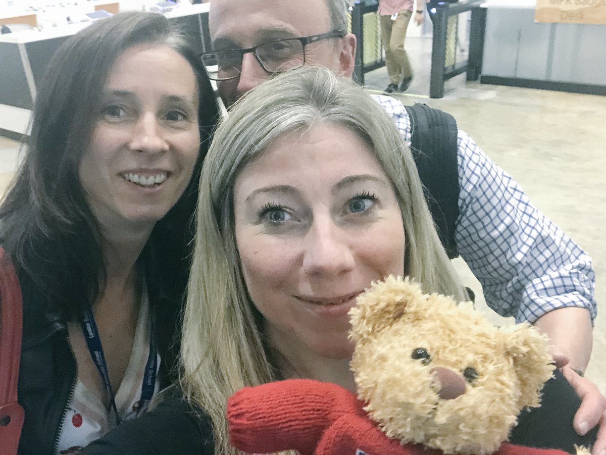 LBSDPMDream's tweet photo. Last night we only went and got an exclusive invitation to FB HQ for dinner. It was literally an evening we will never forget. 🤓🇺🇸💁🏼♀️ @LBS #hackerway #facebook #siliconvalley #vip #livingmybestlife #lovemyjob #LBSExecEd #LBSRocky #LBSDPMLife #whyILovelLBS #Innovation 😍 https://t.co/AXy1o6zJxh