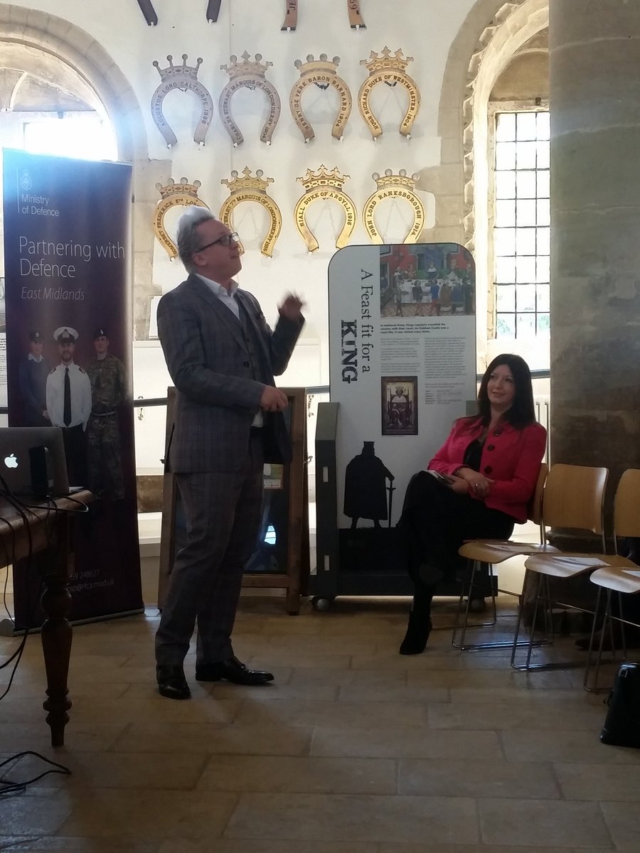 RutlandBusiness's tweet photo. .@GetCXY speakers Kennedy &amp; Kathryn speaking to businesses about the importance of the customer experience. Kennedy is a mentalist &amp; mind-reader...this could get interesting! #autumnsummit #Rutland https://t.co/gGlstaqznc