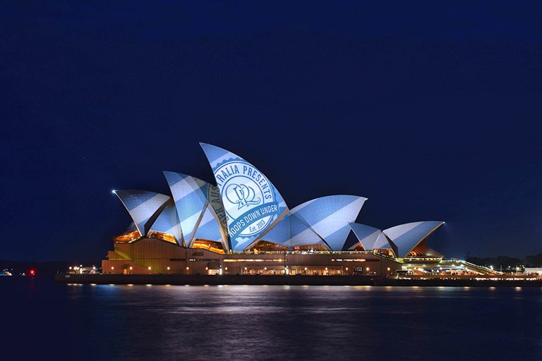 Blew the fan club budget a little on the marketing side of things, sorry guys......😁 #hoopsdownunder #sydneyoperahouse