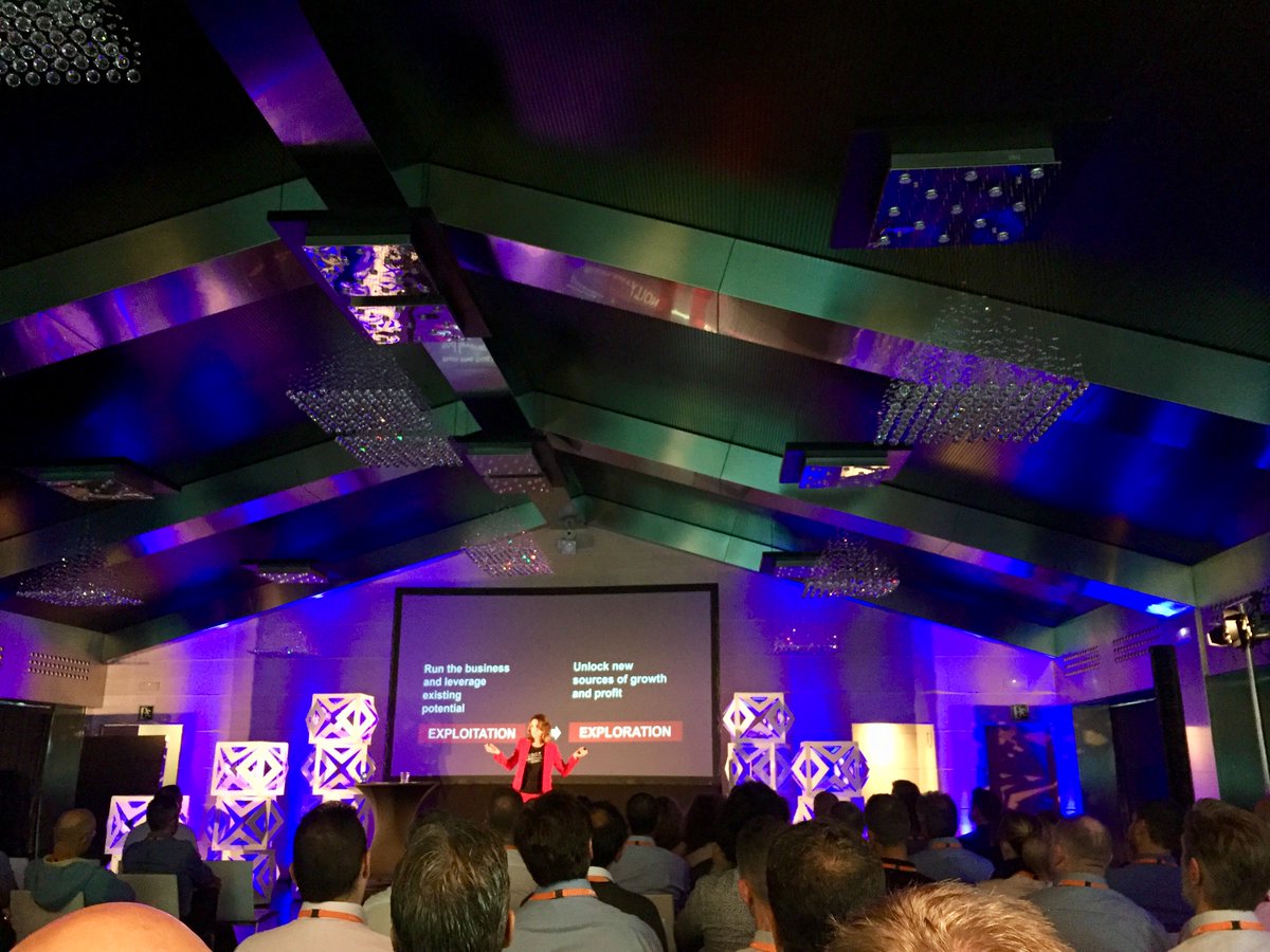 What a great way to kick off the second day of the NEC Display Trends Forum 2018 - Keynote speech from bestselling author and management expert, Anja Förster @foerster_kreuz! #displays