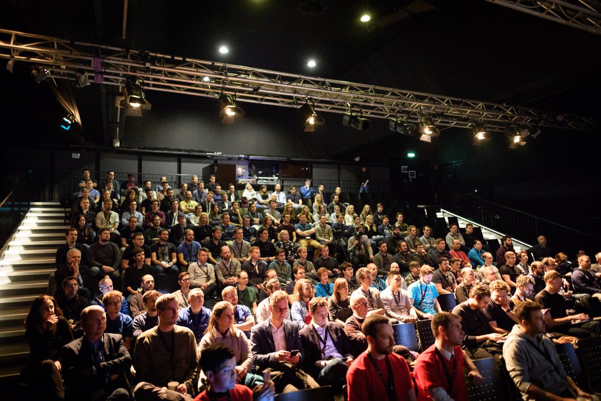 AgentConf's tweet photo. @bmeurer giving a talk about TurboFan
#AgentConf18 https://t.co/HWByWHATap
