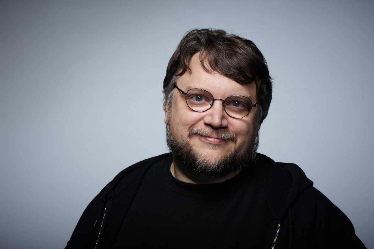 AlcalinguaRadio's tweet photo. #Efemérides #Taldíacomohoy en 1964 nacía en Guadalajara (México) el director, guionista y productor mexicano Guillermo del Toro. ¿Has visto alguna de sus películas? Te recomendamos alguna de ellas en el #podcast:  https://t.co/duOhs7X4Q6 #TwitterELE #ELE #SpanishPodcast https://t.co/we9AuEm72h