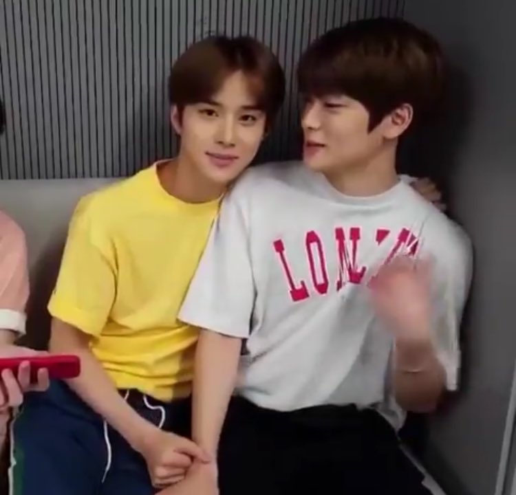 ` 마 크 잭 슨 . tweet media