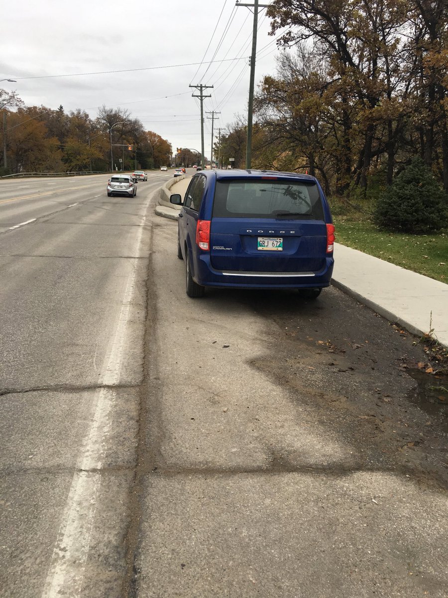 tserofdoowruhs's tweet photo. @cityofwinnipeg So I nicely asked this #photoenforcement driver why he was parked on the shoulder AND where the sign clearly said #noparking (across from 2020 Henderson) #bunnscreek He said “because I can park anywhere”. Is this true? https://t.co/asOJJ7DOTK