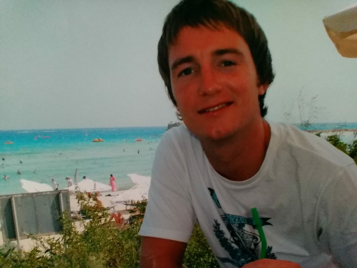 LukesLegacy_'s tweet photo. 4 years today 😔💚 https://t.co/VP400kYCER