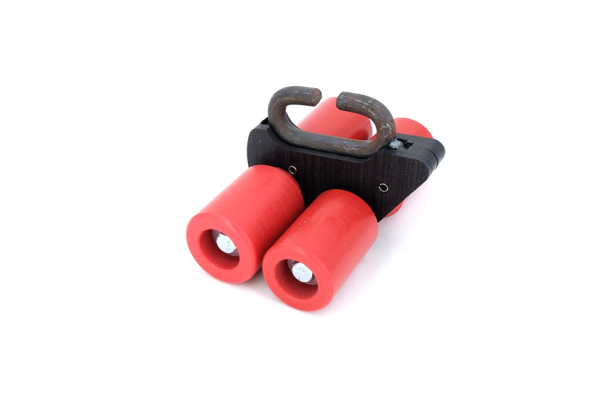 Vaughan Type S4 Log Hanna replacement roller with log link. Lightweight and strong UHMW body with Vaughan's patented technology to reduce wear and increase life. #carwash #vaughan #vaughanindustries #rollers #conveyer #hannah