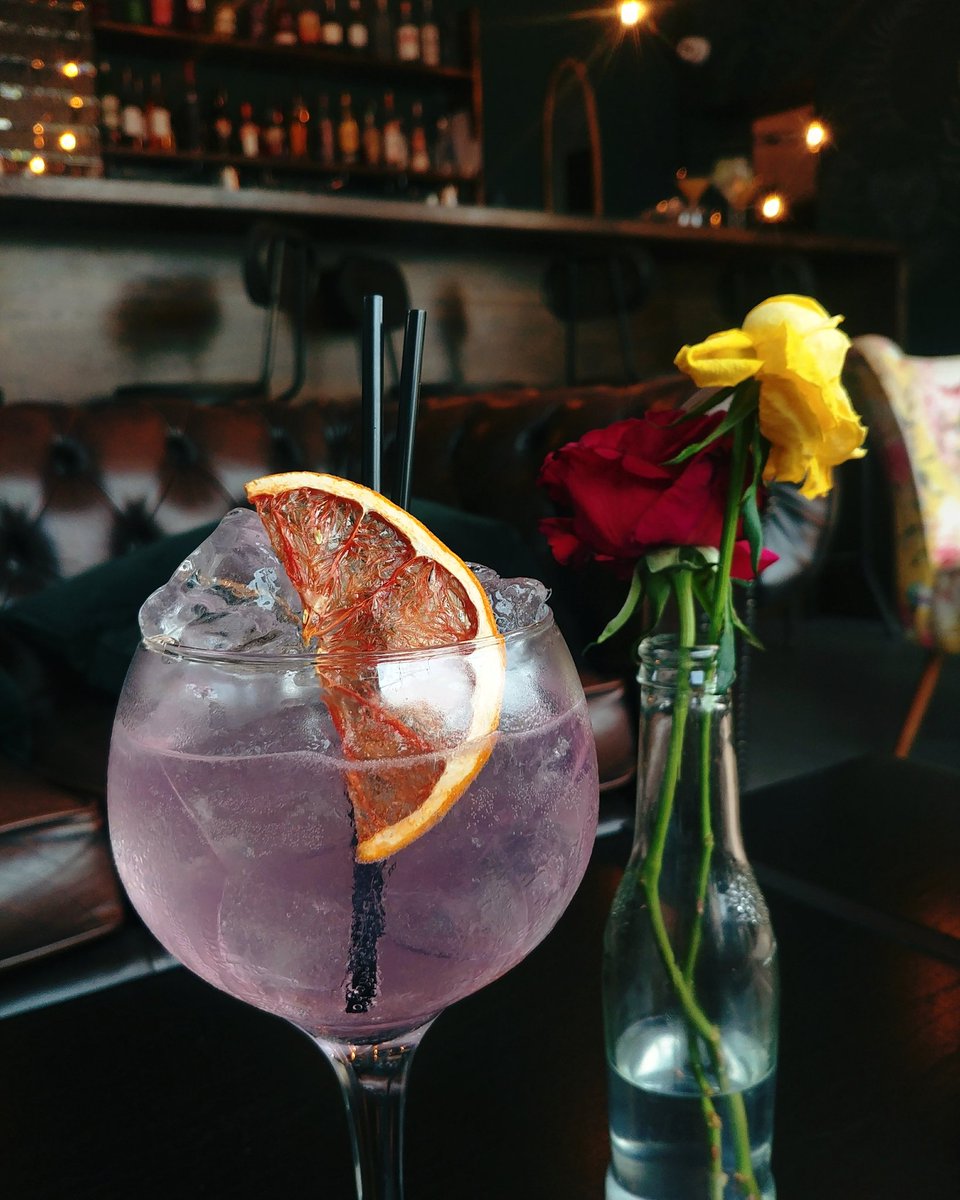 UpTheDiff's tweet image. Don't even want to be-gin trying to list the things I'd do to have this zesty little number in my hands right now. ⠀⠀