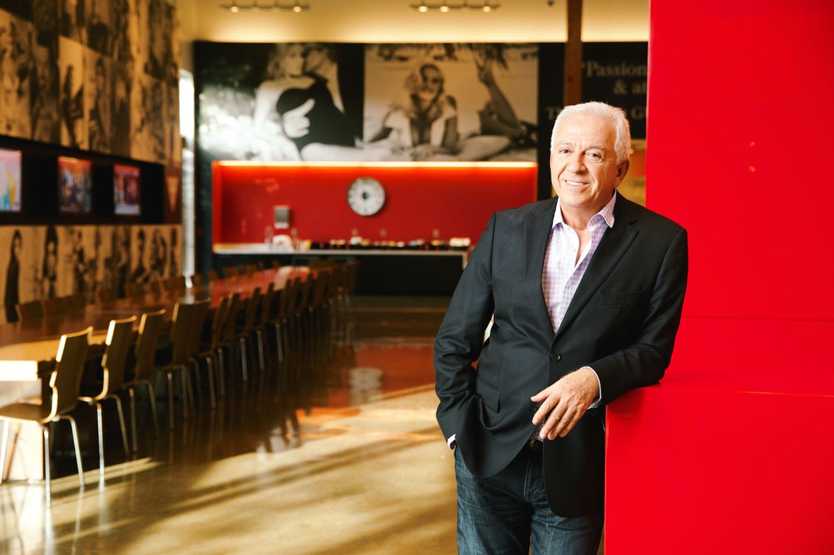 EXCLUSIVE INTERVIEW with THE CO-FOUNDER OF GUESS PAUL MARCIANO topmeganews.com/exclusive-inte… 

#GUESS #PaulMarciano
