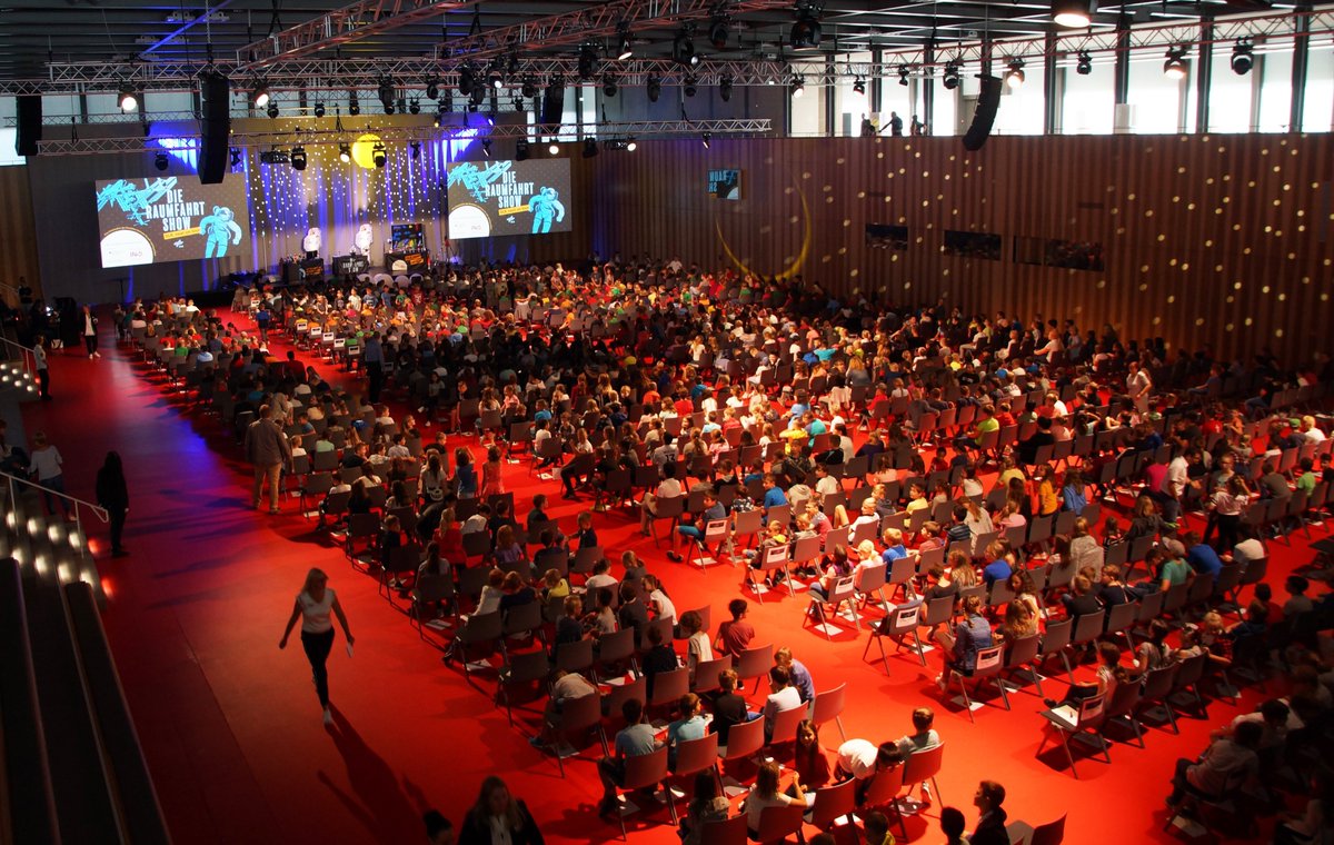 +++ Wegen vielfacher Nachfragen: Vier Sonderveranstaltungen der #DLR_Raumfahrt_Show in #Berlin! Am Raumfahrt-Wochenende im @fezberlin am 17. und 18. Nov. jeweils 13:30 und 16:00 Uhr (90 Min. Dauer). Alle weiteren Infos: fez-berlin.de/nc/programm/de… +++