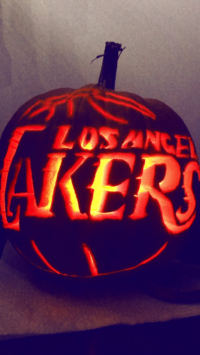 Yashi Koko Marie On Twitter Flying From Nyc To See My 1st Lakers Game At Staplescenter Vs Toronto Nov 4 Carved A Pumpkin For Tickets Ok Maybe Just A Hug Or