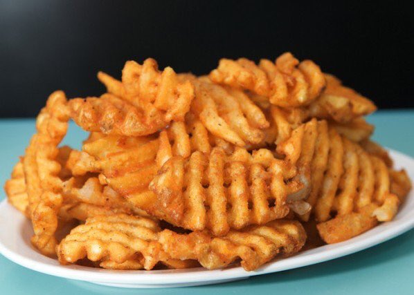 Follow everyone who LIKES &amp; RT these waffle fries🍟❤️