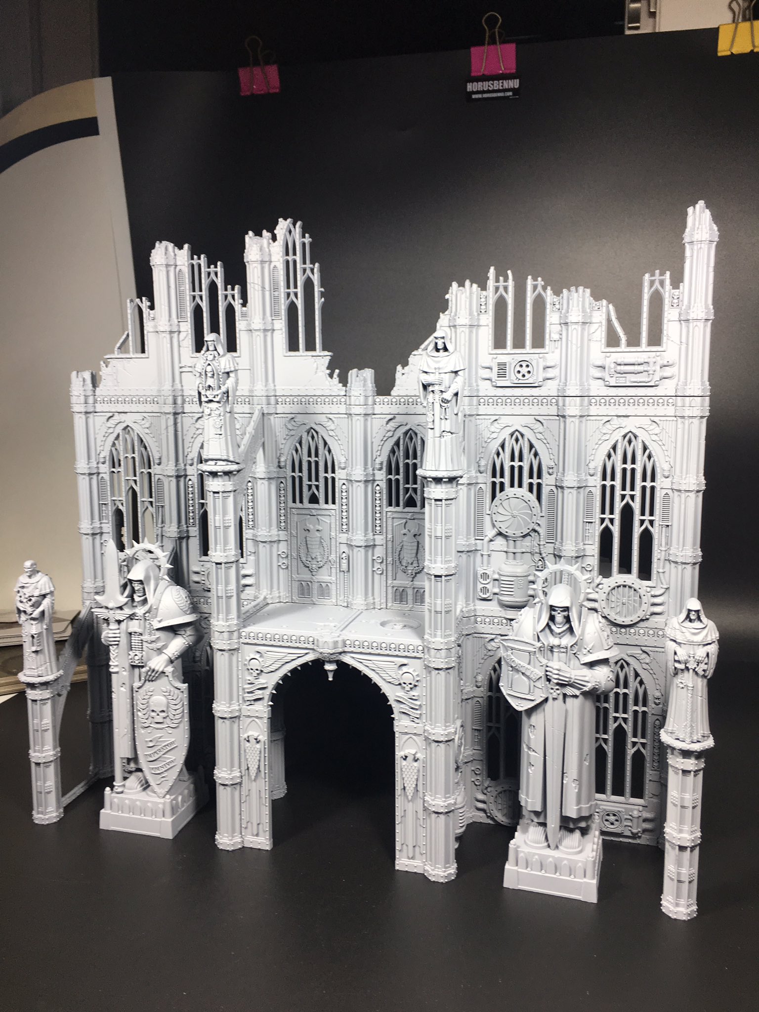 Sector Imperialis – Basilicanum (銅像除外) Showcase: Sector