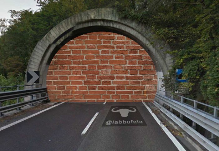 Labbufala's tweet photo. Arrestati all'alba i teppisti piddioti che nella notte hanno murato il tunnel del #Brennero per sabotare #Toninelli https://t.co/aQ2XFCfIiC