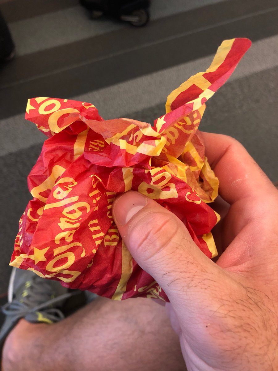 TraceyEarly's tweet photo. My husband just texted me this picture of what he’s bringing home to me on his flight back from NC. At 9 months pregnant OMG I’M SO EXCITED TO EAT BOJANGLES @EvanDonovan https://t.co/jGNmLFxpKY