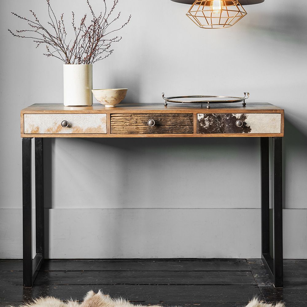 atkinandthyme's tweet photo. Even the smallest of spaces can become a home office with one of our console tables. https://t.co/TnDFglF9jp 

#home #interiors #homeoffice #desk #writingdesk #consoletable #decor https://t.co/OaZMMO8e9N