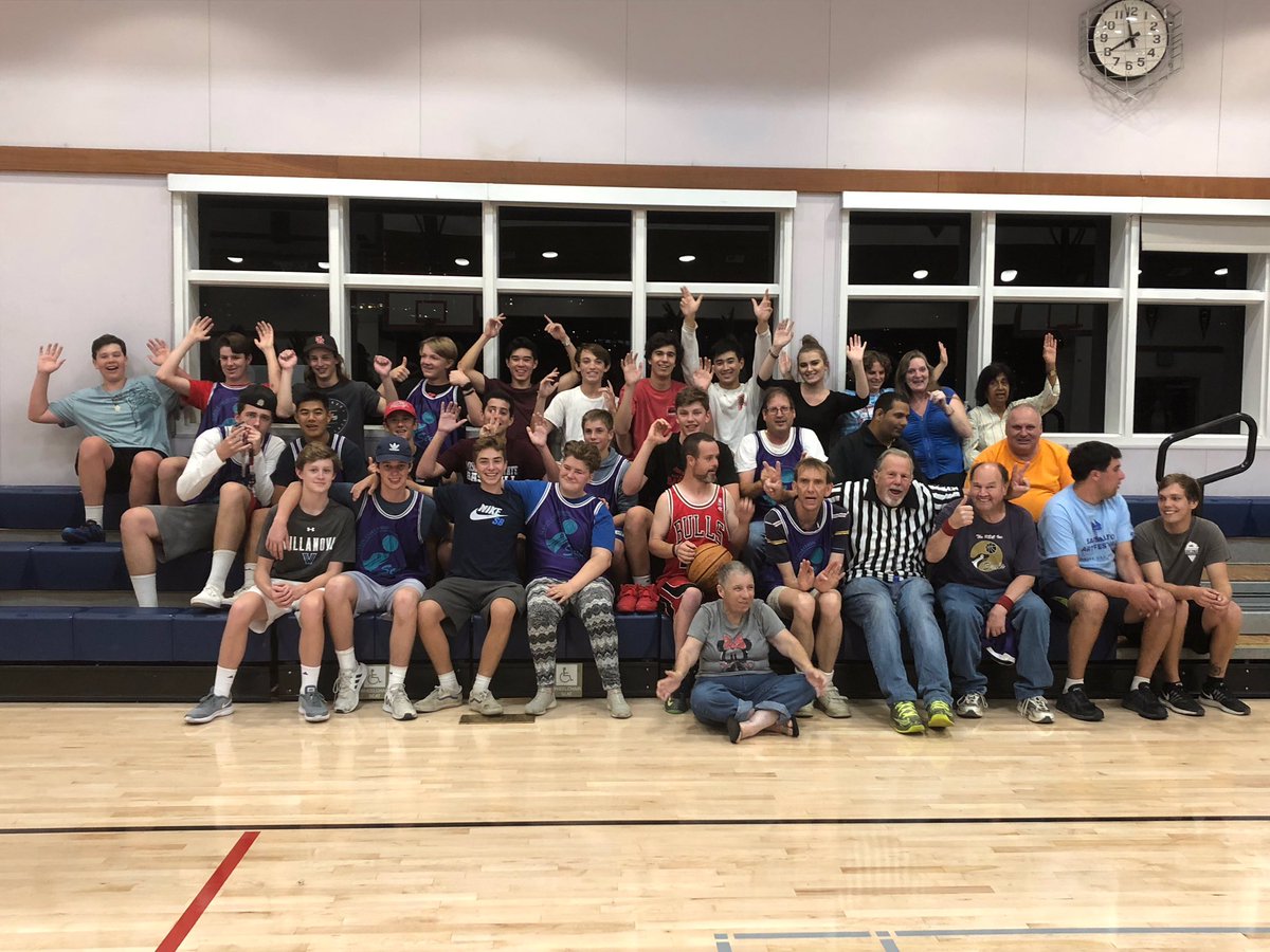 SRDawgsBaseball's tweet photo. We had a great time last night with #RecINC at Hall Middle School. Thank you to everyone! #GoDogs https://t.co/93j5hVKRTw