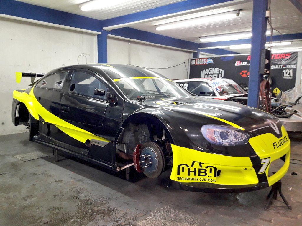 DRacingARG's tweet photo. 🏁🏁 En busqueda de nuevos desafíos, estamos preparando nuestra llegada al @TopRaceOk Series con este auto 💪💪 #DRacing. ¡Pronto tendremos mas novedades! https://t.co/iQm92fcrqY